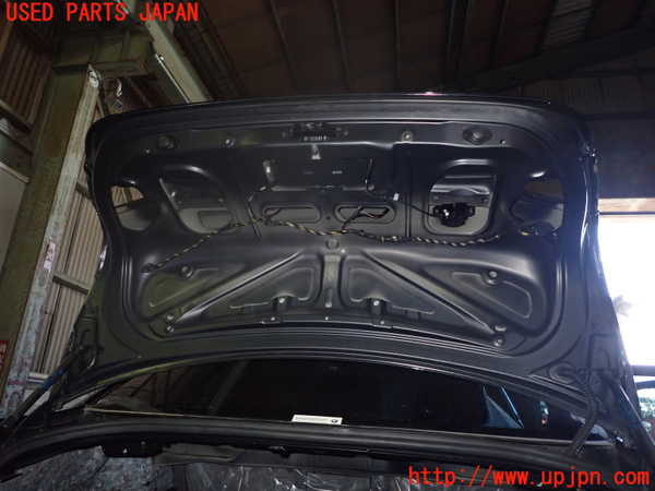1UPJ-25421500]BMW M3 セダン E90(VA40)トランク 中古_m0005.jpg