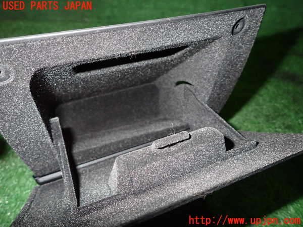 1UPJ-25427841]BMW M3 セダン E90(VA40)小物入れ1 中古_m0005.jpg
