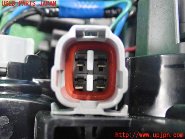 2UPJ-25431536]クロストレック(GUE)左テールランプ 中古_m0004.jpg