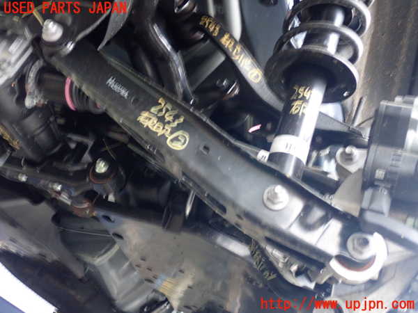 2UPJ-25435205]クロストレック(GUE)右リアロアアーム2 中古_m0001.jpg