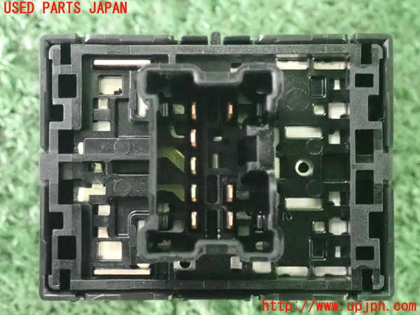 2UPJ-25436310]クロストレック(GUE)スイッチ5 (シートヒーター) 中古_m0004.jpg