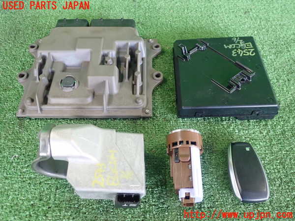 2UPJ-25436110]クロストレック(GUE)エンジンコンピューター 中古_m0002.jpg