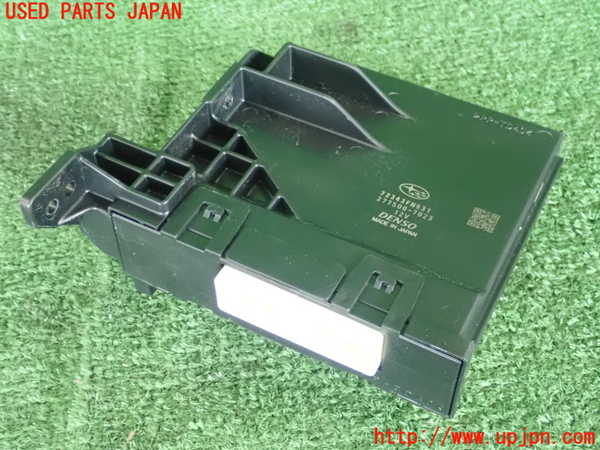 2UPJ-25436152]クロストレック(GUE)コンピューター7 (72343FN531) 中古_m0001.jpg