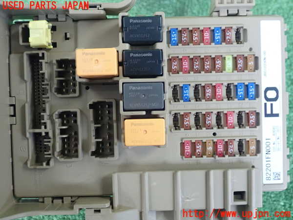2UPJ-25436741]クロストレック(GUE)ヒューズボックス1 中古_m0004.jpg