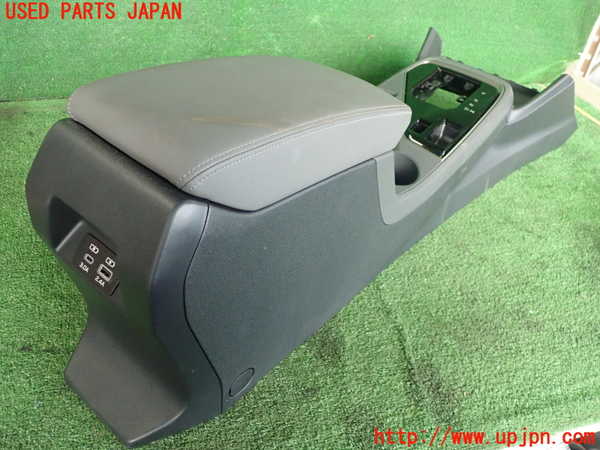 2UPJ-25437540]クロストレック(GUE)センターコンソール 中古_m0001.jpg