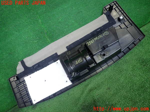 2UPJ-25437772]クロストレック(GUE)ラゲッジトレイ2 中古_m0002.jpg