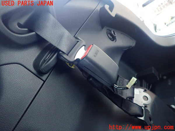 2UPJ-25437135]クロストレック(GUE)真中2列目シートベルト 中古_m0001.jpg