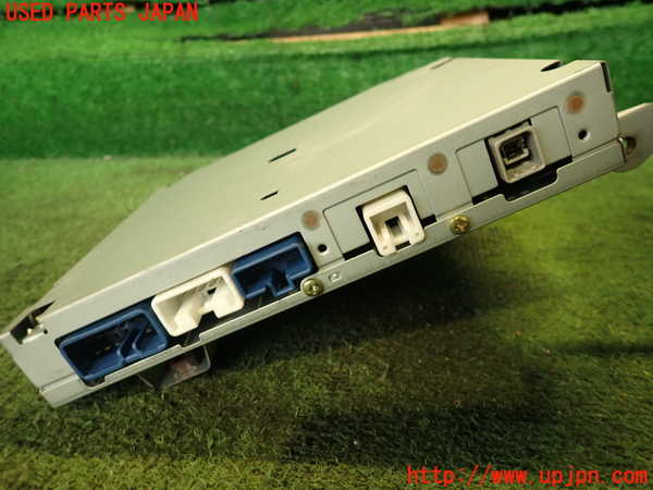 2UPJ-25446660]センチュリー(GZG50)TVチューナー 中古_m0003.jpg