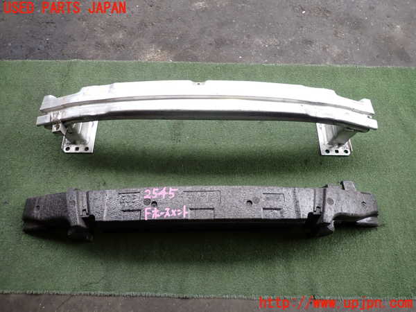 2UPJ-25451014]アウディ・TT クーペ(8JBWA)フロントバンパーホースメント 中古_m0001.jpg