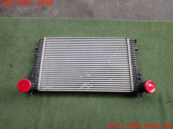 2UPJ-25452451]アウディ・TT クーペ(8JBWA)インタークーラー1 中古_m0001.jpg