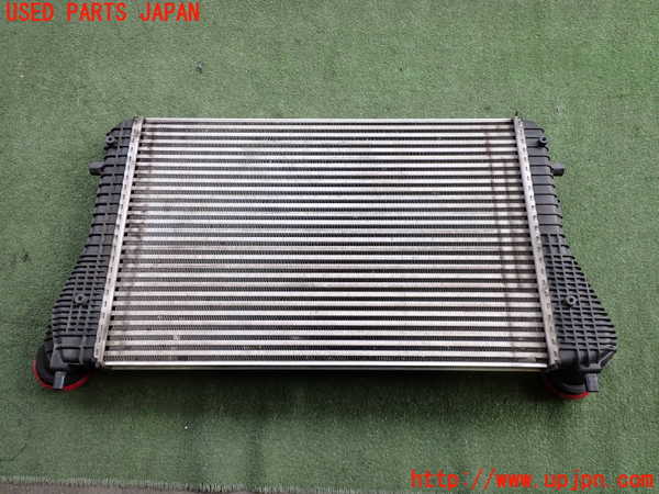 2UPJ-25452451]アウディ・TT クーペ(8JBWA)インタークーラー1 中古_m0003.jpg