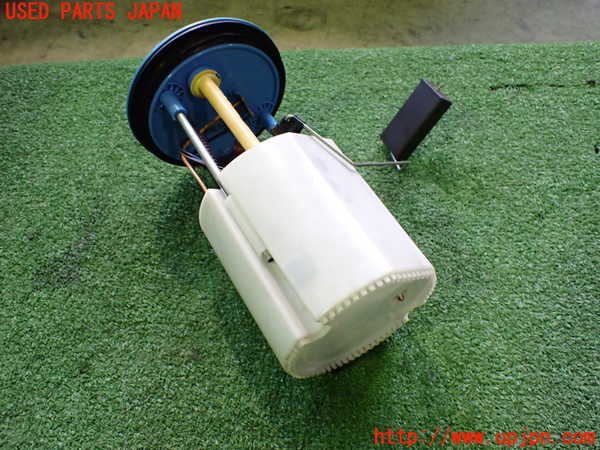 2UPJ-25452510]アウディ・TT クーペ(8JBWA)燃料ポンプ 中古_m0003.jpg