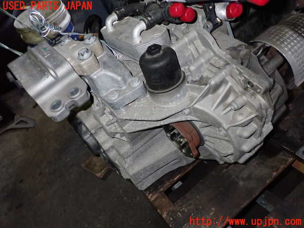 2UPJ-25453010]アウディ・TT クーペ(8JBWA)ミッション AT BWA 中古_m0003.jpg