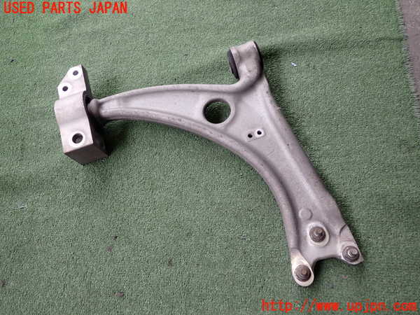 2UPJ-25455186]アウディ・TT クーペ(8JBWA)左フロントロアアーム1 中古_m0002.jpg