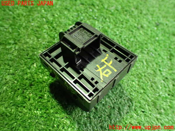 2UPJ-25456240]アウディ・TT クーペ(8JBWA)右パワーウィンドウスイッチ 中古_m0002.jpg