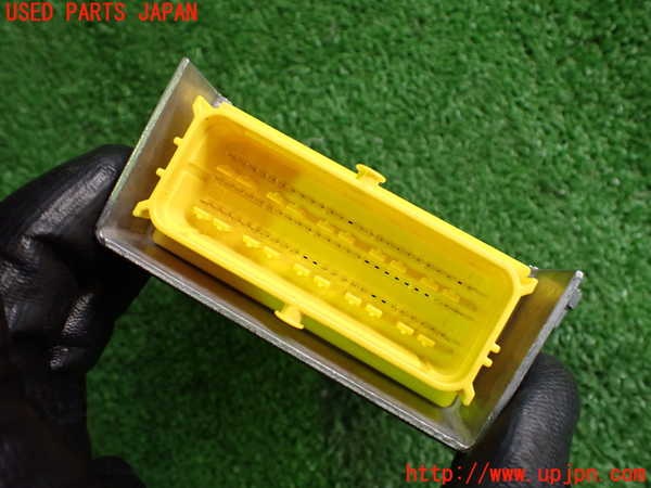 2UPJ-25456145]アウディ・TT クーペ(8JBWA)エアバッグコンピューター 中古_m0003.jpg