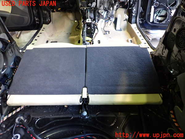 2UPJ-25457385]アウディ・TT クーペ(8JBWA)リアシート 中古_m0005.jpg