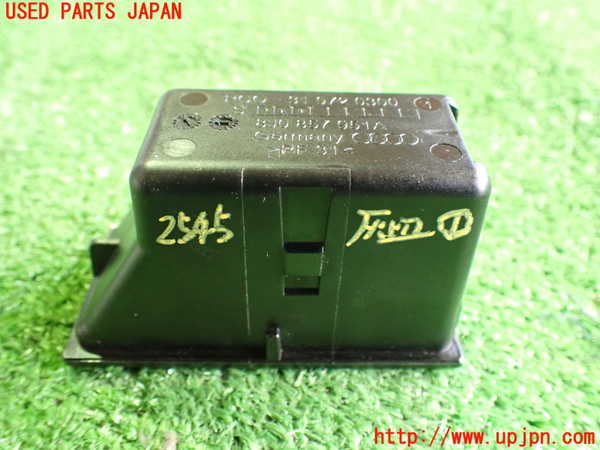 2UPJ-25457821]アウディ・TT クーペ(8JBWA)灰皿1 中古_m0002.jpg