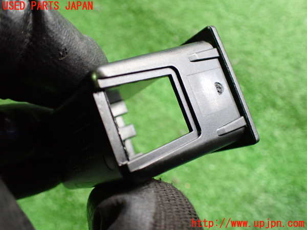 2UPJ-25457821]アウディ・TT クーペ(8JBWA)灰皿1 中古_m0003.jpg