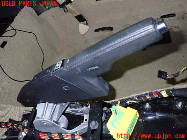 2UPJ-25457550]アウディ・TT クーペ(8JBWA)サイドブレーキレバー 中古_m0001.jpg