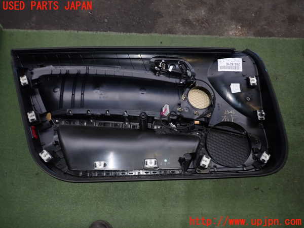 2UPJ-25451234]アウディ・TT クーペ(8JBWA)右ドア内張り 【ジャンク品】 中古_m0004.jpg