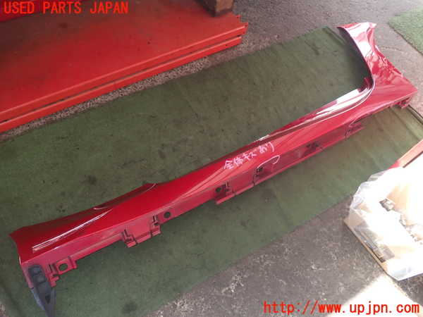 2UPJ-25461390]レクサス・RC F(USC10)右サイドステップ 中古_m0001.jpg