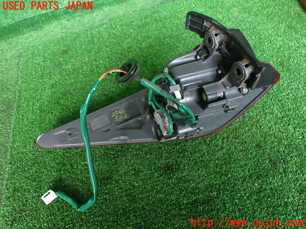 2UPJ-25461530]レクサス・RC F(USC10)右テールランプ 中古_m0003.jpg