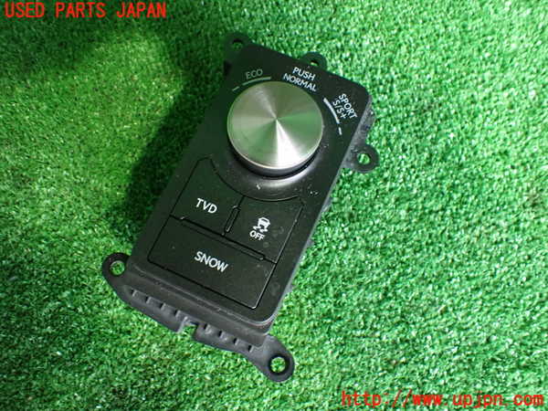 2UPJ-25466307]レクサス・RC F(USC10)スイッチ2 (VSC OFF　SNOW) 中古_m0001.jpg