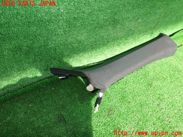 5UPJ-25467655]レクサス・RC F(USC10)右フロントピラートリム 中古_m0003.jpg