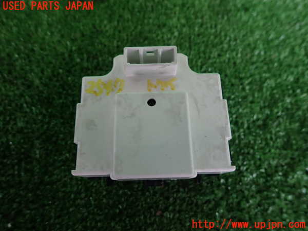 2UPJ-25477850]レクサス・RC F(USC10)時計 中古_m0002.jpg