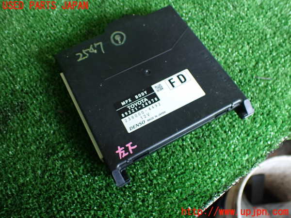 5UPJ-25476154]レクサス・RC F(USC10)コンピューター9 (MPX BODY) 中古_m0001.jpg