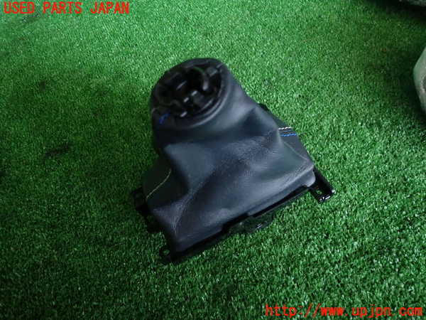 2UPJ-25477575]レクサス・RC F(USC10)シフトブーツ 中古_m0001.jpg