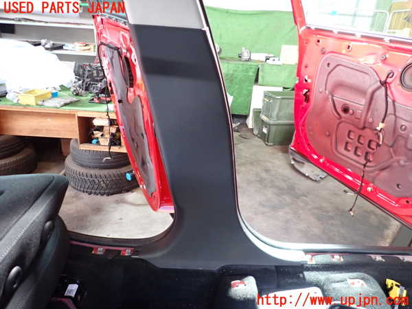 2UPJ-25487670]BMW ミニ(MINI)クーパーSD クロスオーバー オール4(YT20)(F60)左センターピラートリム 中古_m0003.jpg