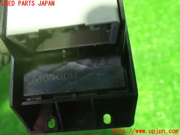 5UPJ-25496245]ステップワゴン スパーダ(RP6)左前パワーウィンドウスイッチ 中古_m0003.jpg