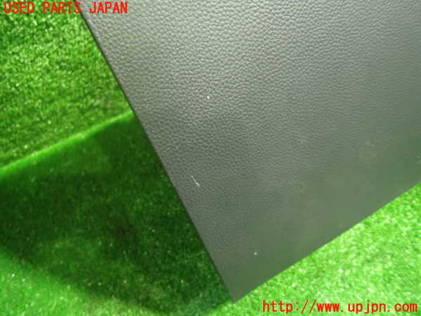 5UPJ-25497517]ステップワゴン スパーダ(RP6)グローブボックス2 中古_m0002.jpg