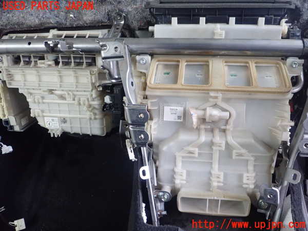 1UPJ-25516081]クラウン アスリート ハイブリッド(AWS210)エバポレーター1 中古_m0001.jpg