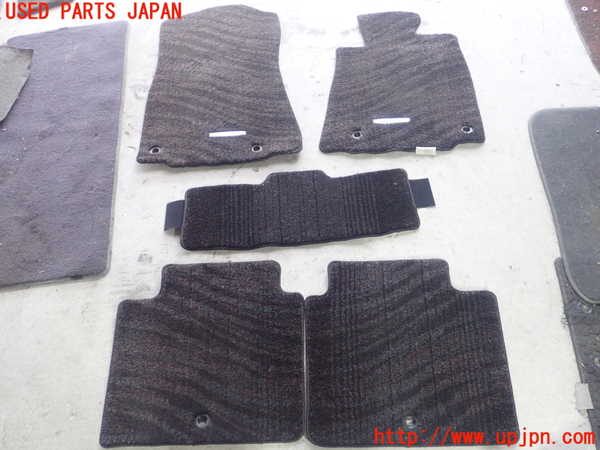 1UPJ-25517800]クラウン アスリート ハイブリッド(AWS210)フロアマット 中古_m0001.jpg