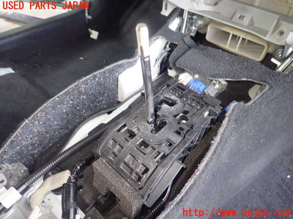 1UPJ-25517555]クラウン アスリート ハイブリッド(AWS210)ATシフトレバー 中古_m0002.jpg