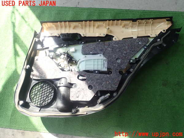 1UPJ-25511324]クラウン アスリート ハイブリッド(AWS210)左後ドア内張り 中古_m0003.jpg