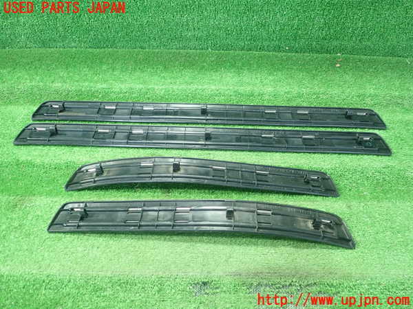 5UPJ-25517740]クラウン アスリート ハイブリッド(AWS210)スカッフプレート 中古_m0002.jpg