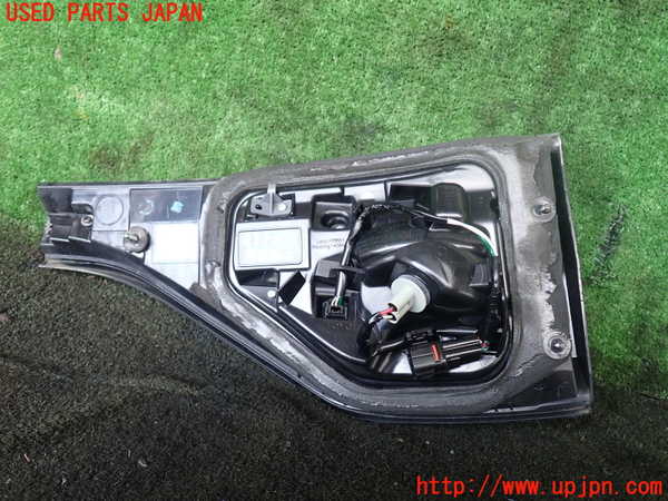 1UPJ-25521552]エスティマハイブリッド(AHR20W)左リアフィニッシャー 中古_m0003.jpg