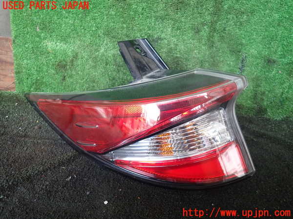 1UPJ-25521536]エスティマハイブリッド(AHR20W)左テールランプ 中古_m0001.jpg