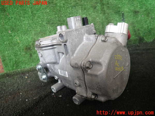 1UPJ-25526025]エスティマハイブリッド(AHR20W)エアコンコンプレッサー 中古_m0001.jpg