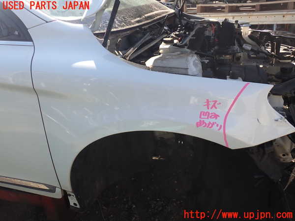 5UPJ-25531080]ボルボ・XC60(DD4204TXC)右前フェンダー 中古_m0001.jpg