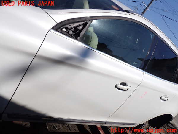 5UPJ-25531260]ボルボ・XC60(DD4204TXC)左前ドア 43R-001026 中古_m0001.jpg