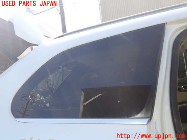 1UPJ-25531380]ボルボ・XC60(DD4204TXC)右クォーターガラス 43R-00054 中古_m0001.jpg