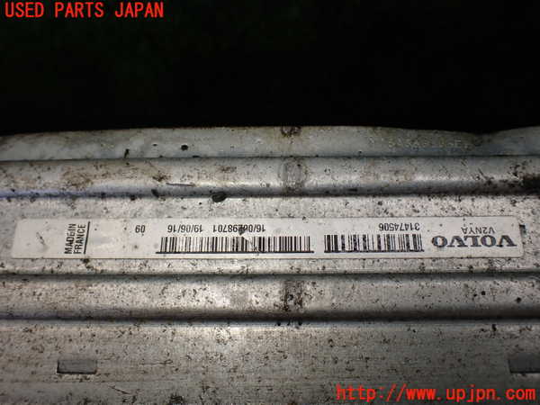 1UPJ-25532451]ボルボ・XC60(DD4204TXC)インタークーラー1 中古_m0002.jpg