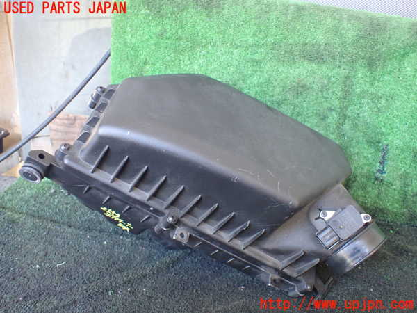 1UPJ-25532560]ボルボ・XC60(DD4204TXC)エアクリーナーボックス 中古_m0001.jpg