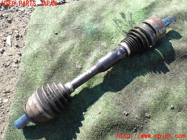 5UPJ-25534015]ボルボ・XC60(DD4204TXC)左フロントドライブシャフト ジャンク部品取り_m0001.jpg