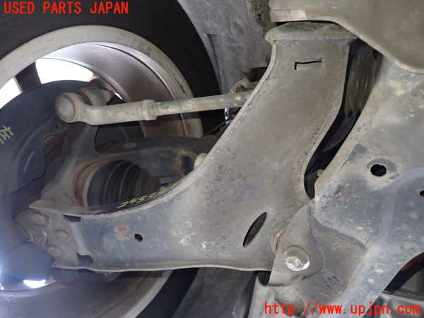 5UPJ-25535186]ボルボ・XC60(DD4204TXC)左フロントロアアーム1 中古_m0002.jpg